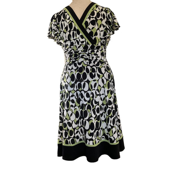 Studio I Petite Women's 12P Green Black White Abstract Print Dress - Picture 2 of 16